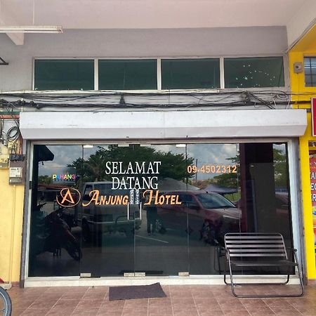 Oyo 91065 Hotel De Anjung Muadzam Shah Luaran gambar
