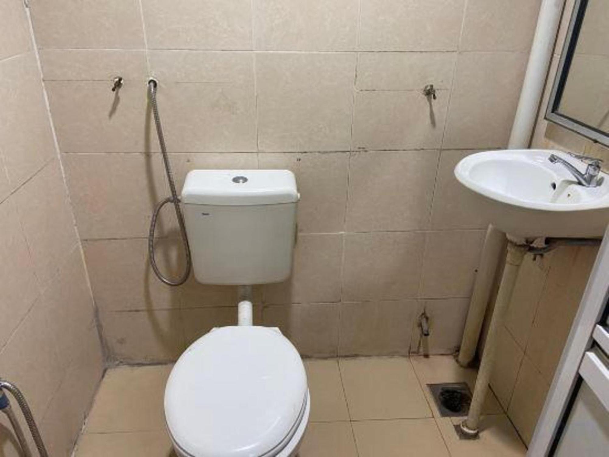 Oyo 91065 Hotel De Anjung Muadzam Shah Luaran gambar