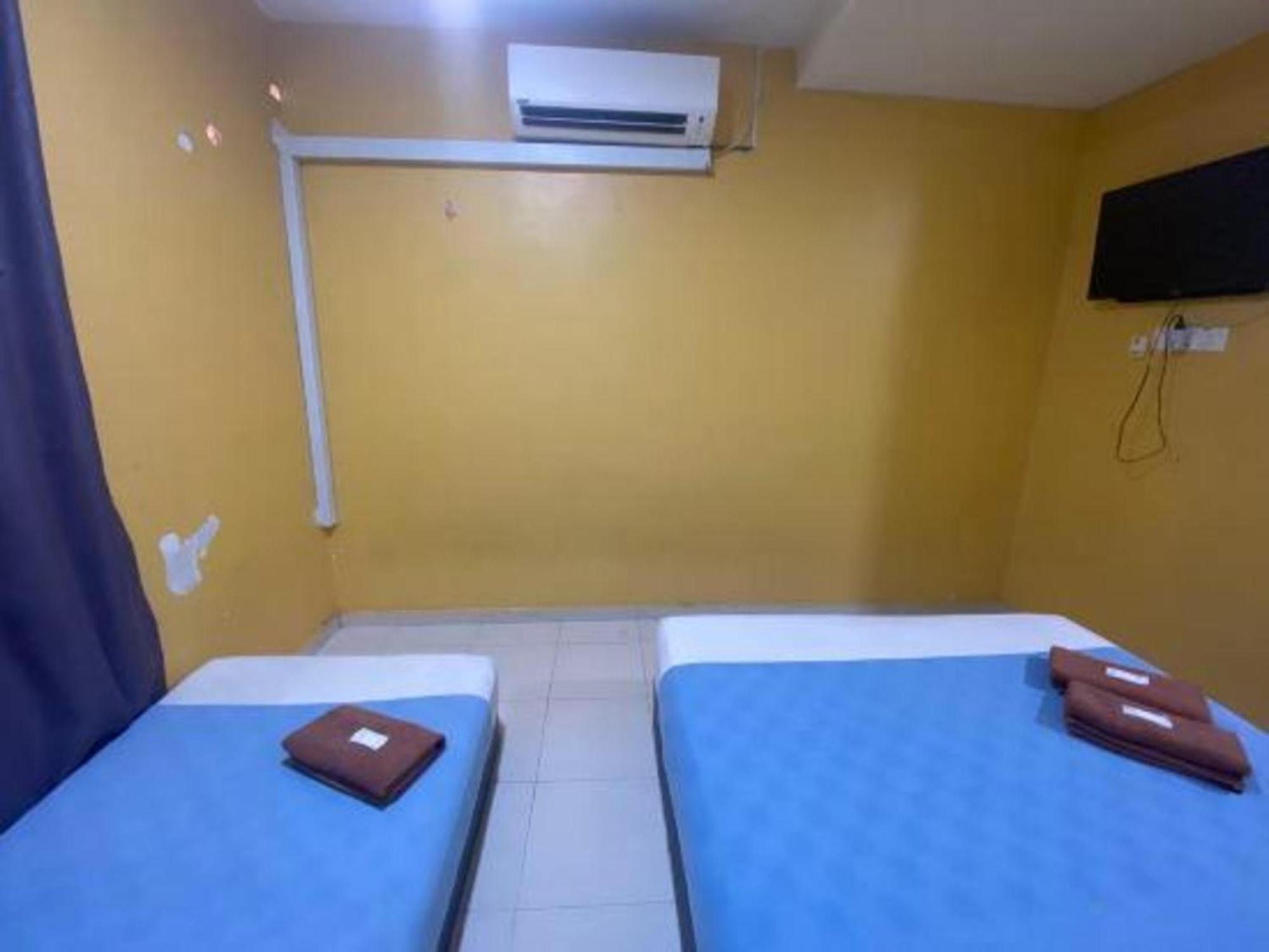 Oyo 91065 Hotel De Anjung Muadzam Shah Luaran gambar