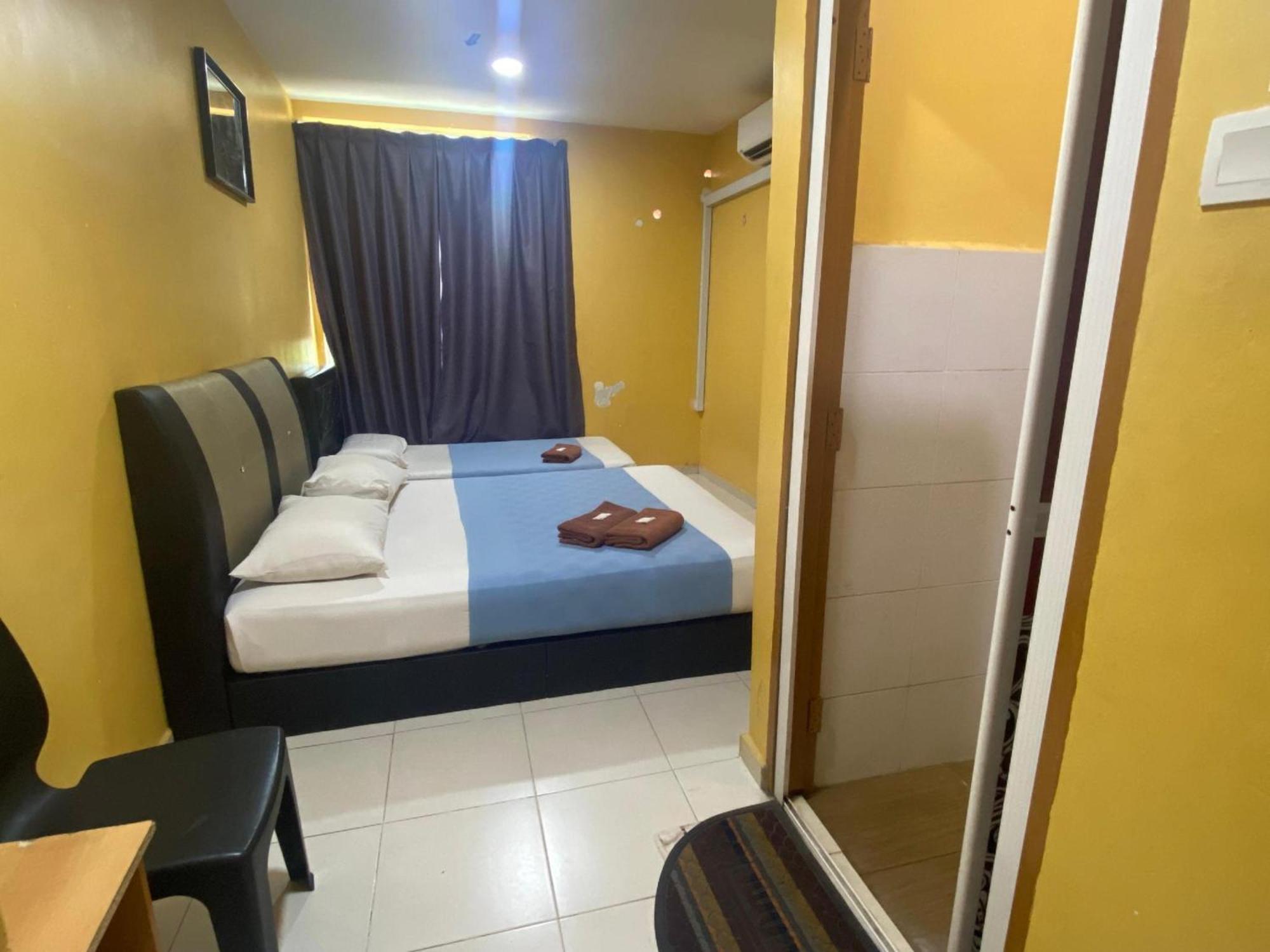 Oyo 91065 Hotel De Anjung Muadzam Shah Luaran gambar