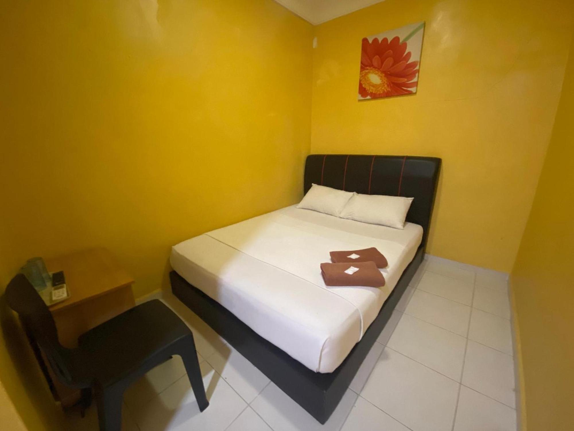 Oyo 91065 Hotel De Anjung Muadzam Shah Luaran gambar