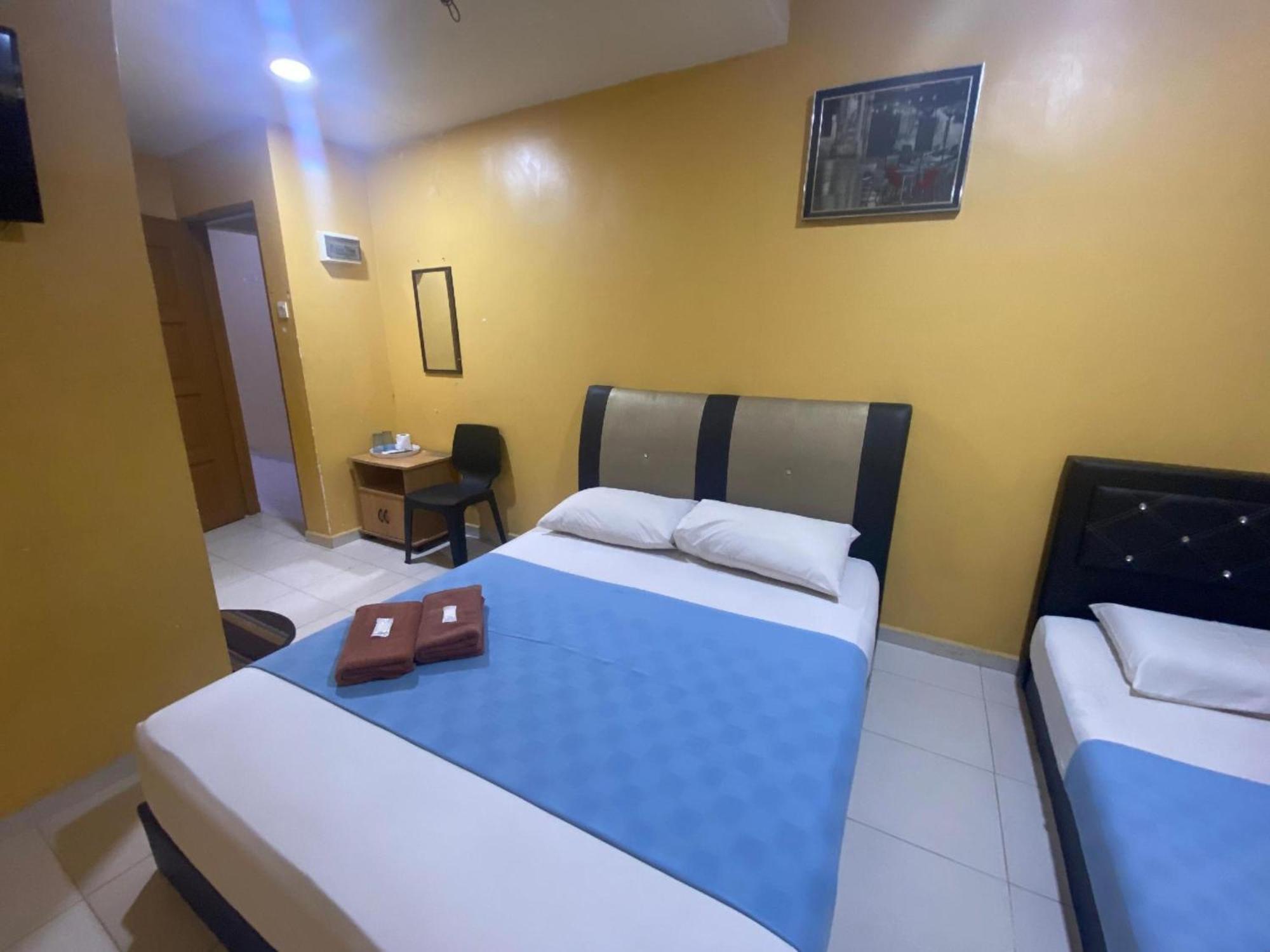 Oyo 91065 Hotel De Anjung Muadzam Shah Luaran gambar