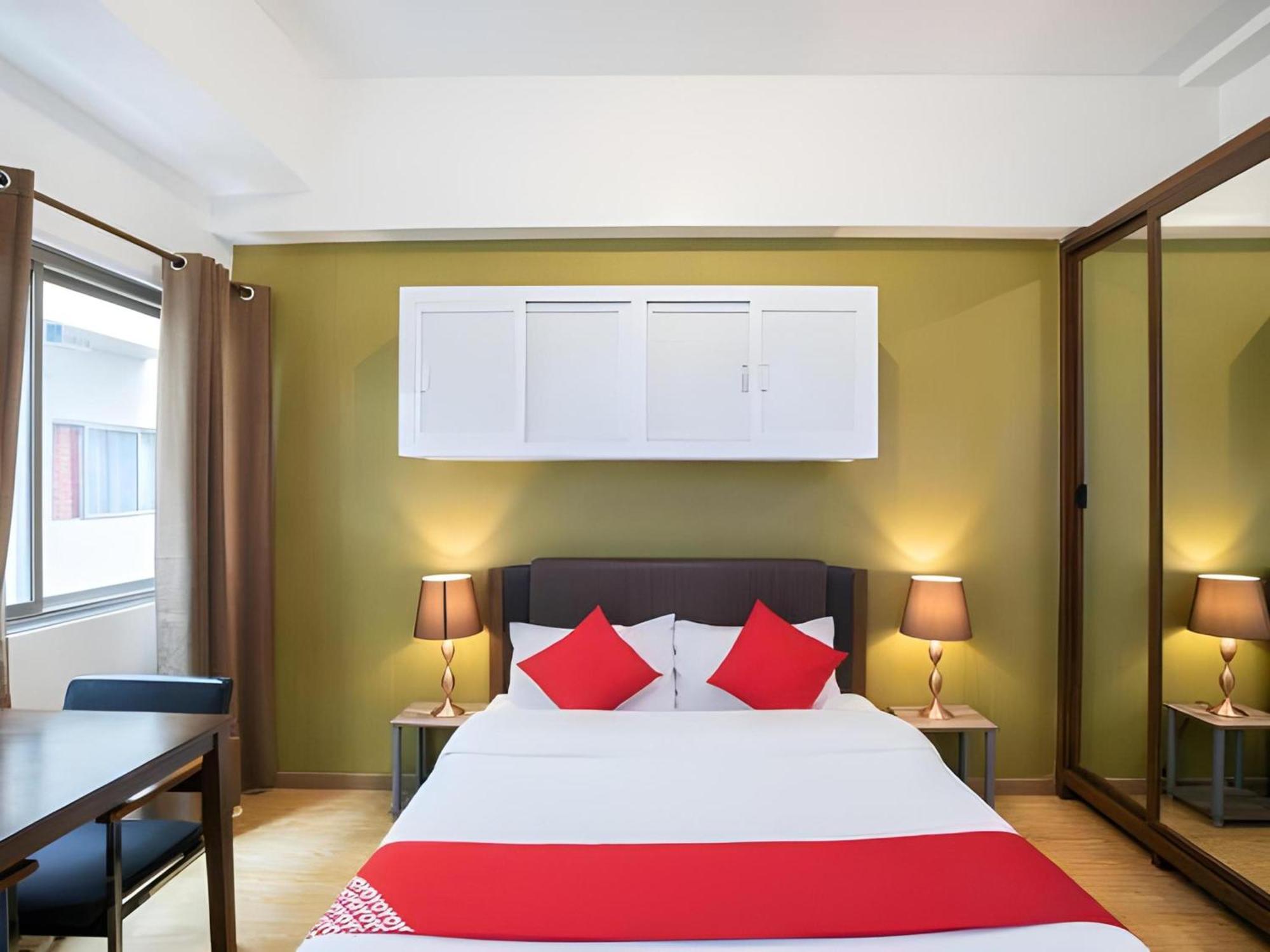 Oyo 91065 Hotel De Anjung Muadzam Shah Luaran gambar